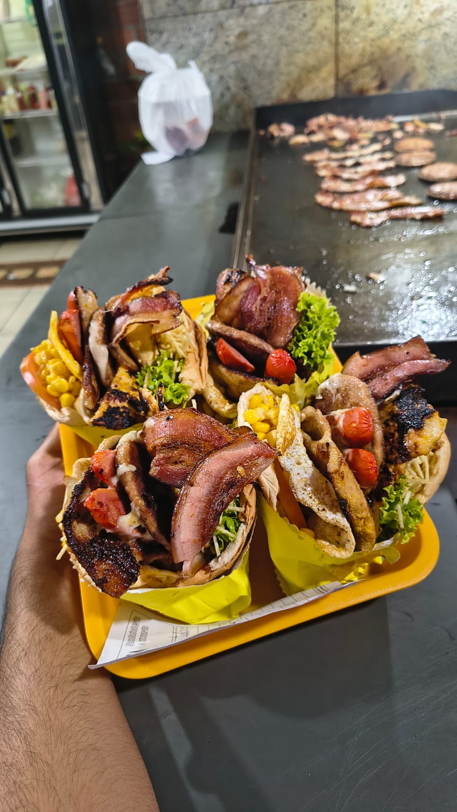 Mega Sanduicheria
